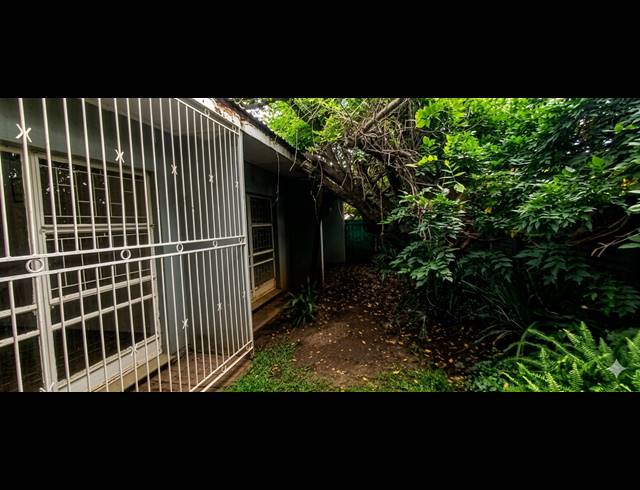 3 BEDROOM HOUSE TO LET IN ARCON PARK